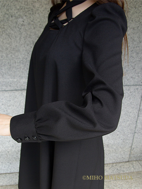 606089_07_m5.jpg